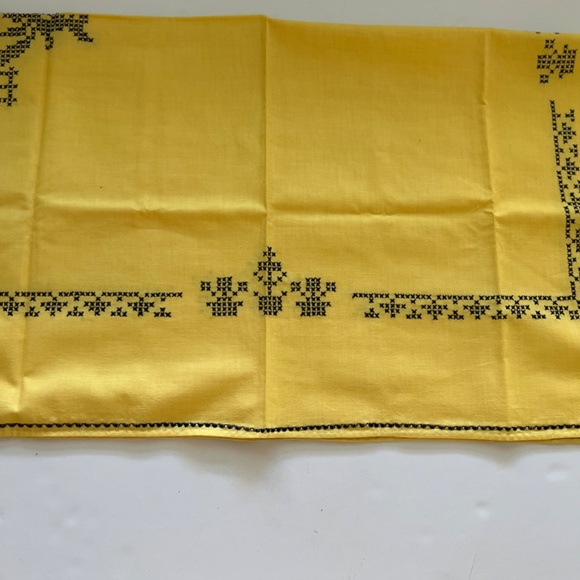 VINTAGE LINEN CROSS STITCH CARD TEA TABLE CLOTH w/4 napkins Mustard/Gold - Picture 3 of 9